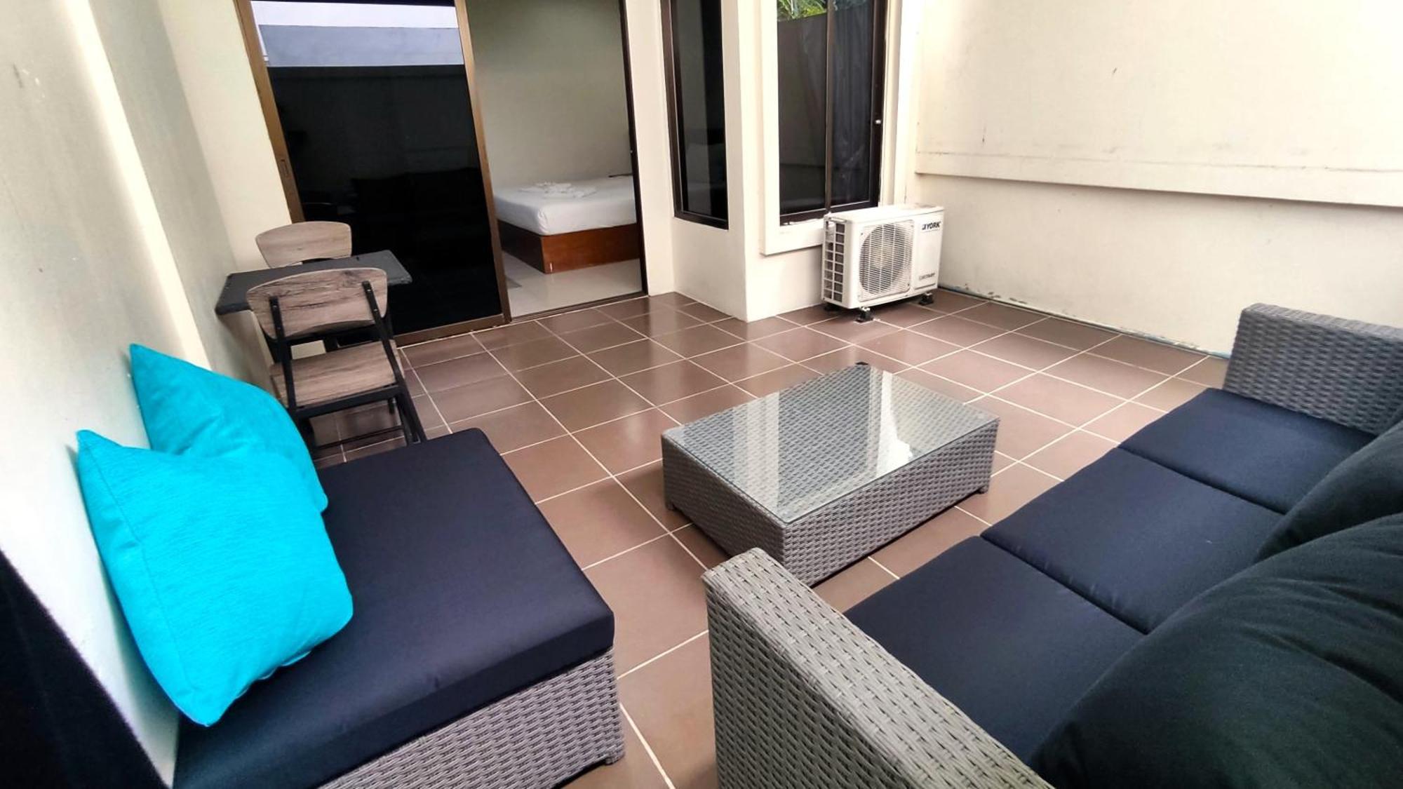 Lucky Buako Hotel Patong Екстериор снимка
