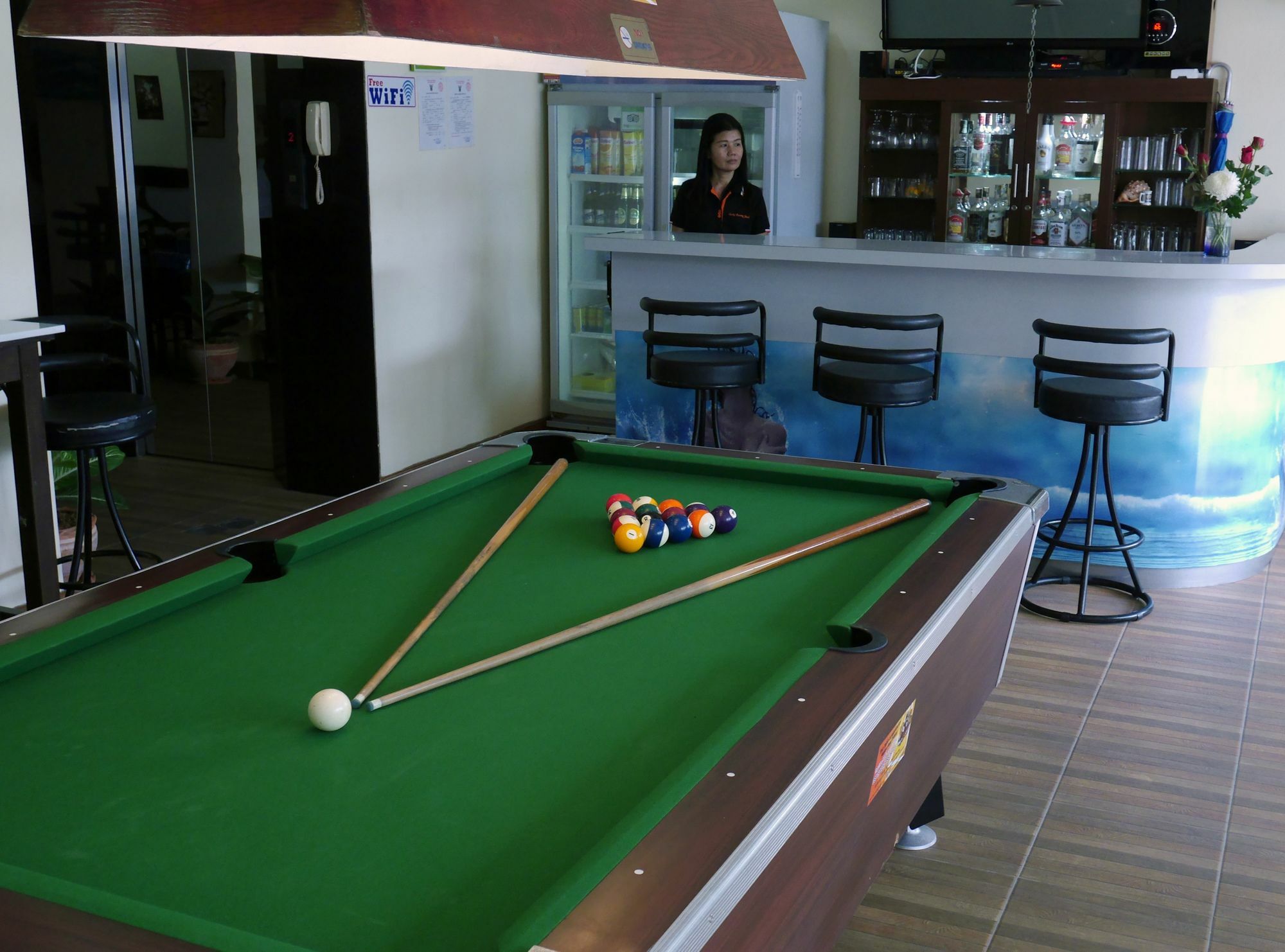 Lucky Buako Hotel Patong Екстериор снимка